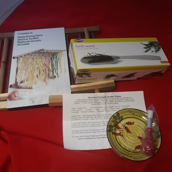New $68 Lot Of ITALIAN chef Cooking Set Pasta..Christmas Gifts - Picture 1 of 4